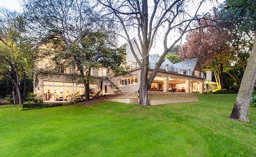 House in Sandown, Gauteng, South Africa 1