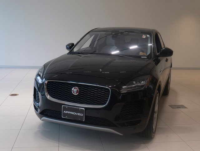 Suv in Minneapolis, Minnesota, United States 1 - 10980818