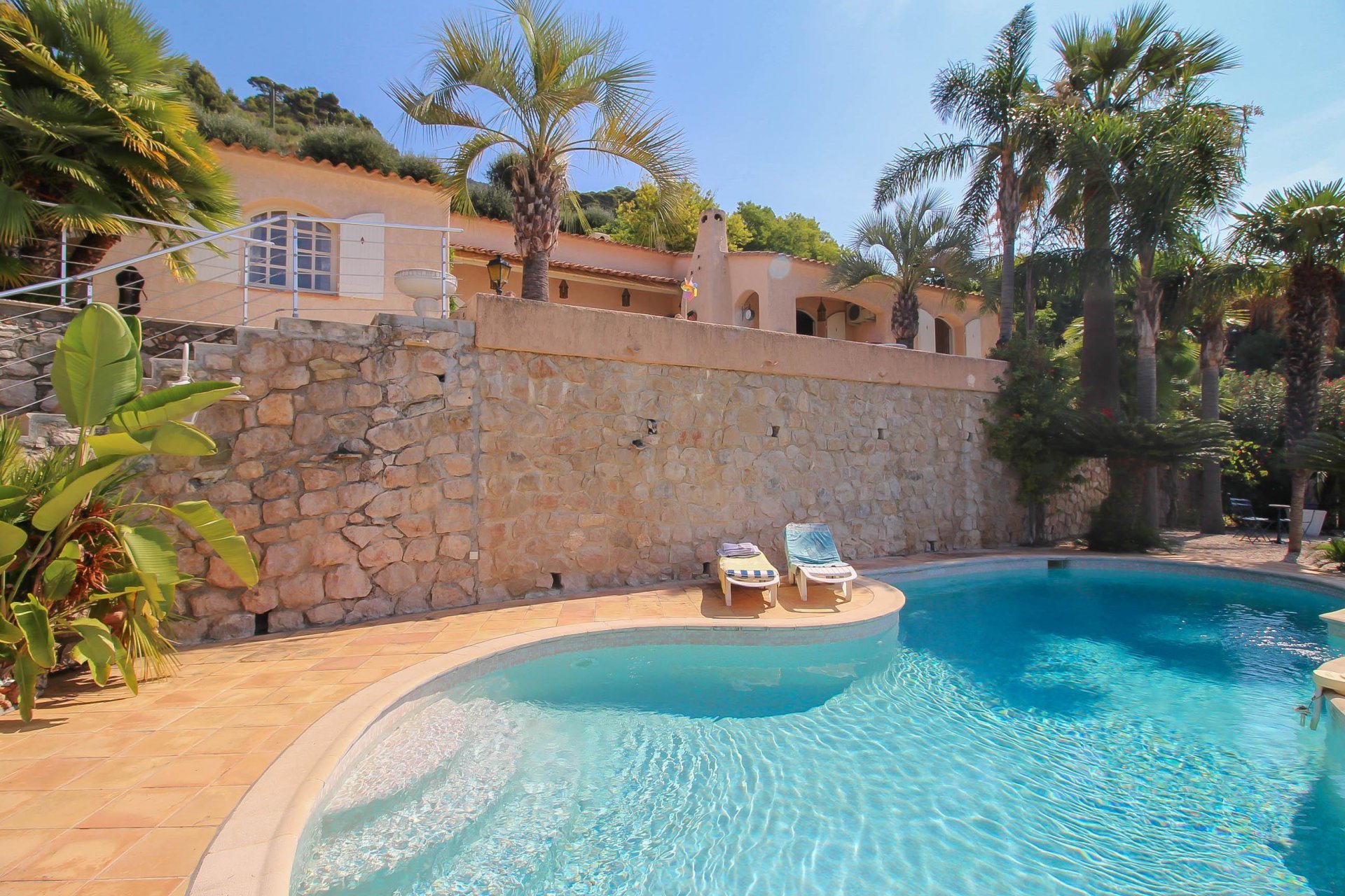 12-bedroom-luxury-villa-for-sale-in-menton-provence-alpes-c-te-d-azur