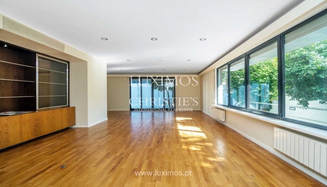 Villa in Lordelo do Ouro e Massarelos, Porto District, Portugal 1 - 10593119