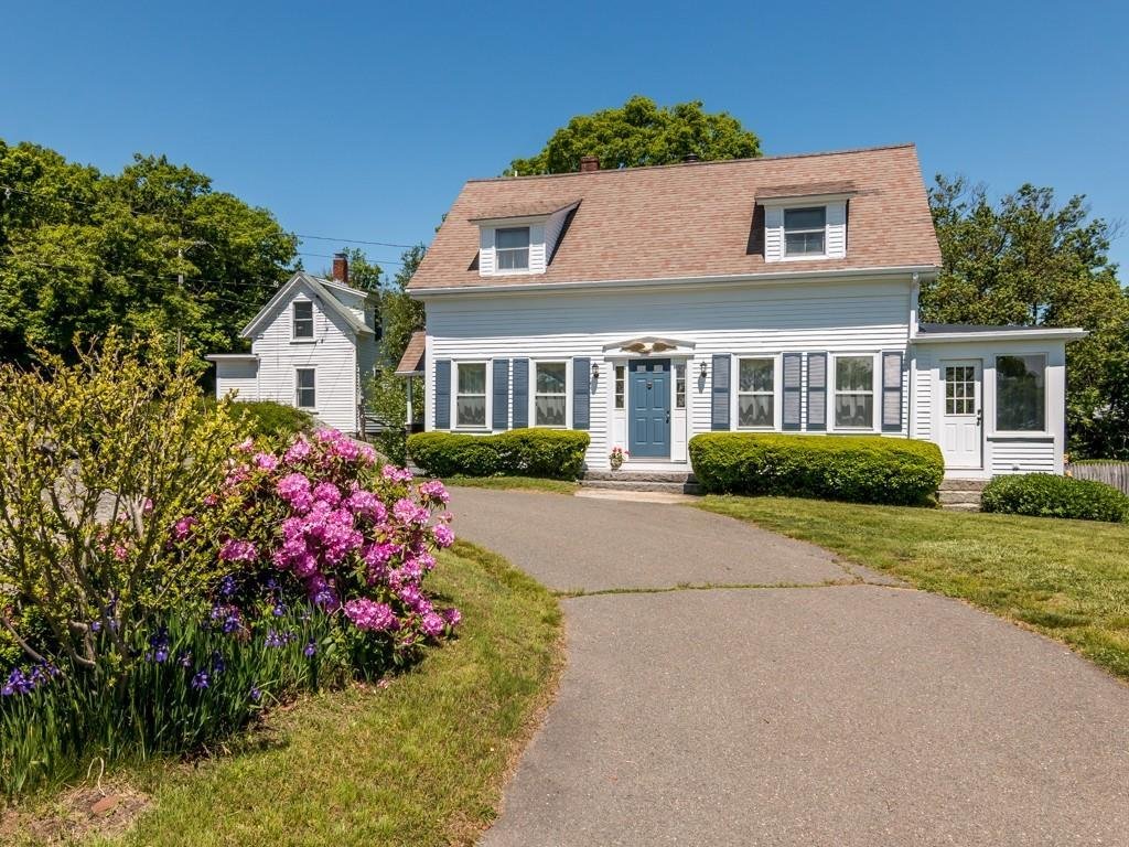 Private Beach and Guest Cottage in Rockport, MA, United States for sale