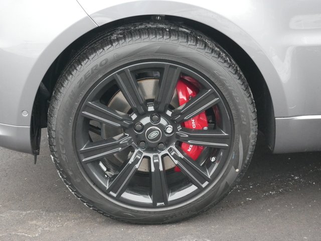Suv in Minneapolis, Minnesota, United States 3 - 10824683