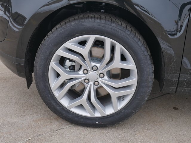 Suv in Minneapolis, Minnesota, United States 3 - 10763884