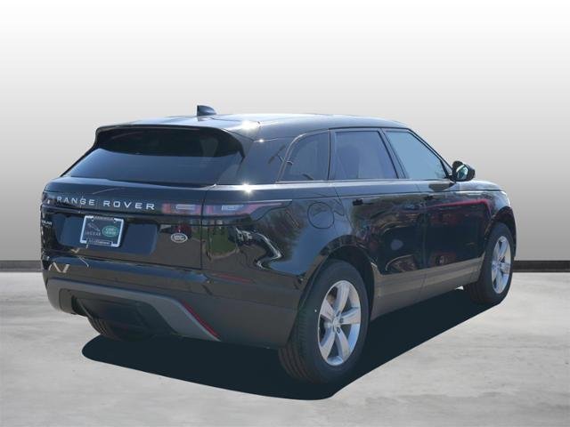Suv in Minneapolis, Minnesota, United States 2 - 10898919