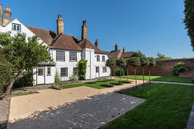 High Street, Sandwich, Kent, CT13 in Sandwich, United Kingdom for sale