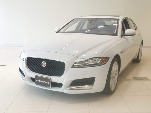 Sedan in Minneapolis, Minnesota, United States 1 - 10685938