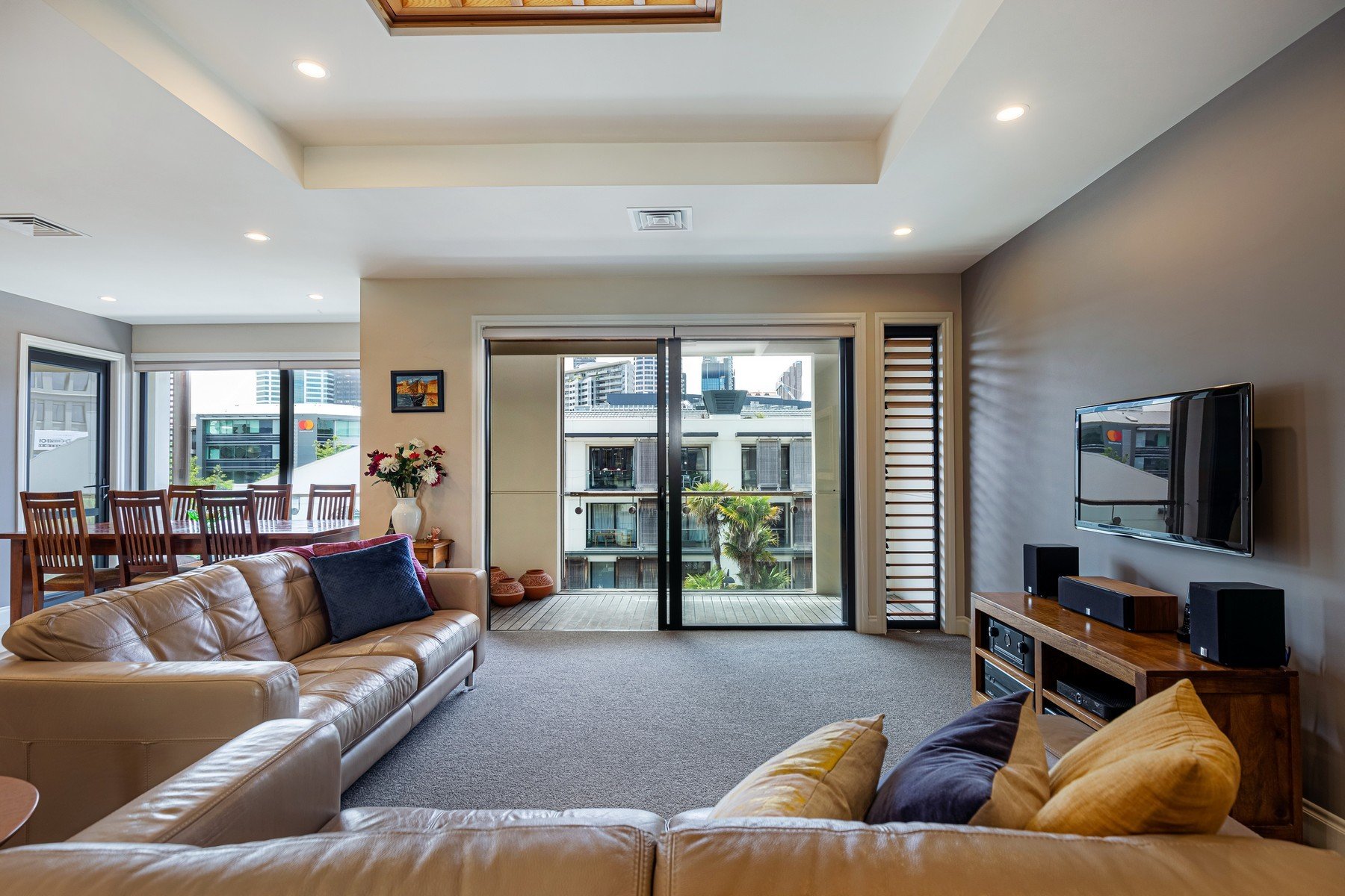 Latitude 37 Penthouse Apartment Auckland Viaduct in Auckland City, New