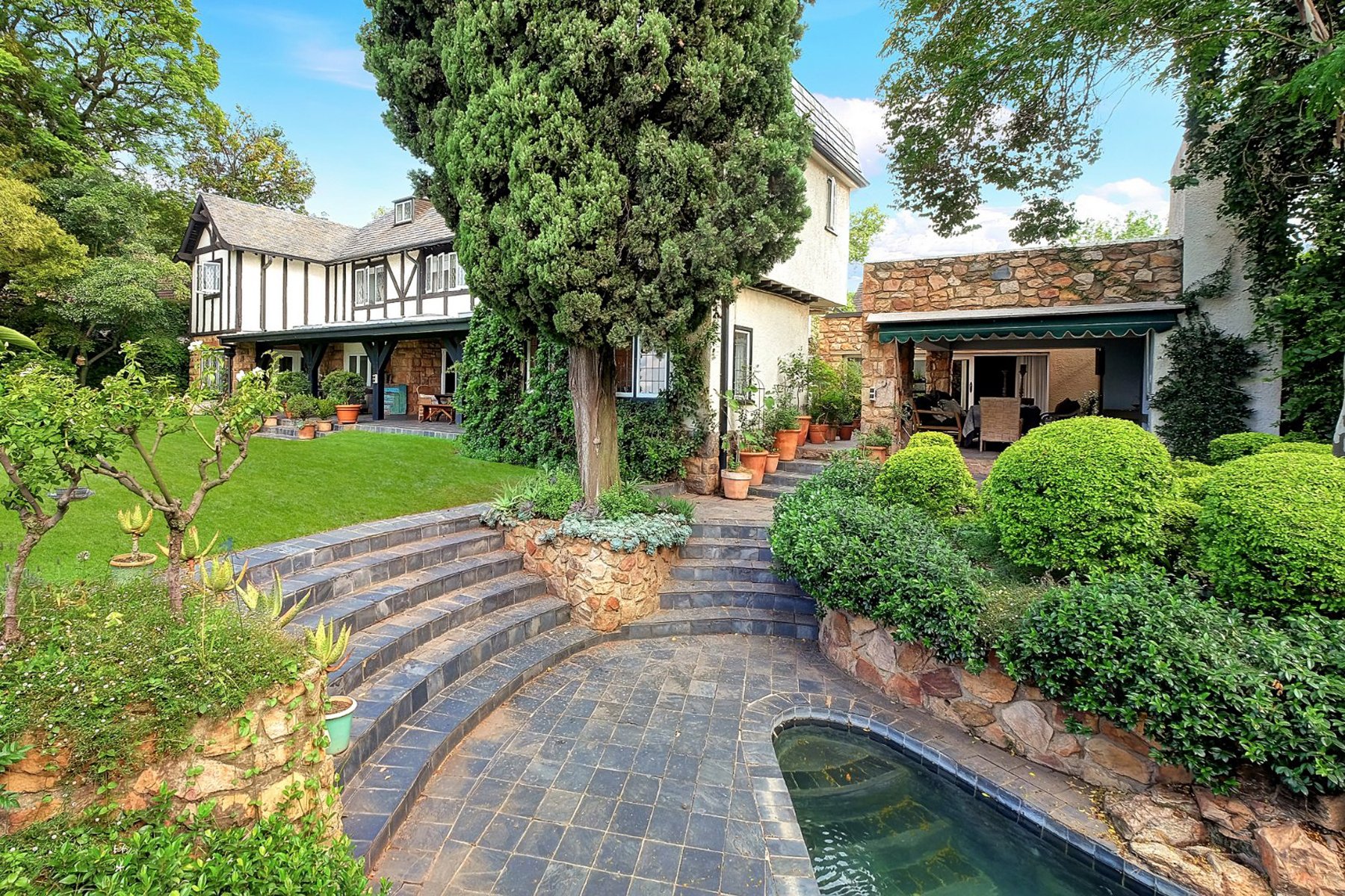 Parktown in Johannesburg, South Africa for sale (10845248)