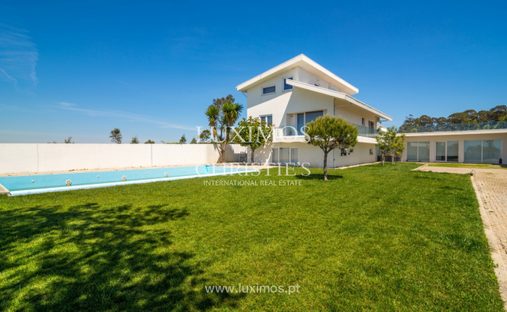 Villa in Gulpilhares e Valadares, Porto District, Portugal 1