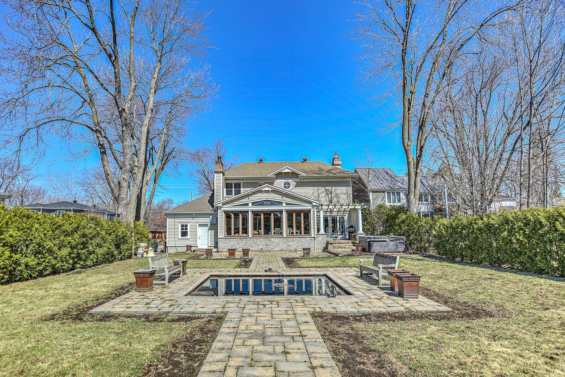 SainteRose (Laval), QC in SainteRose (Laval), Canada for sale (10879312)