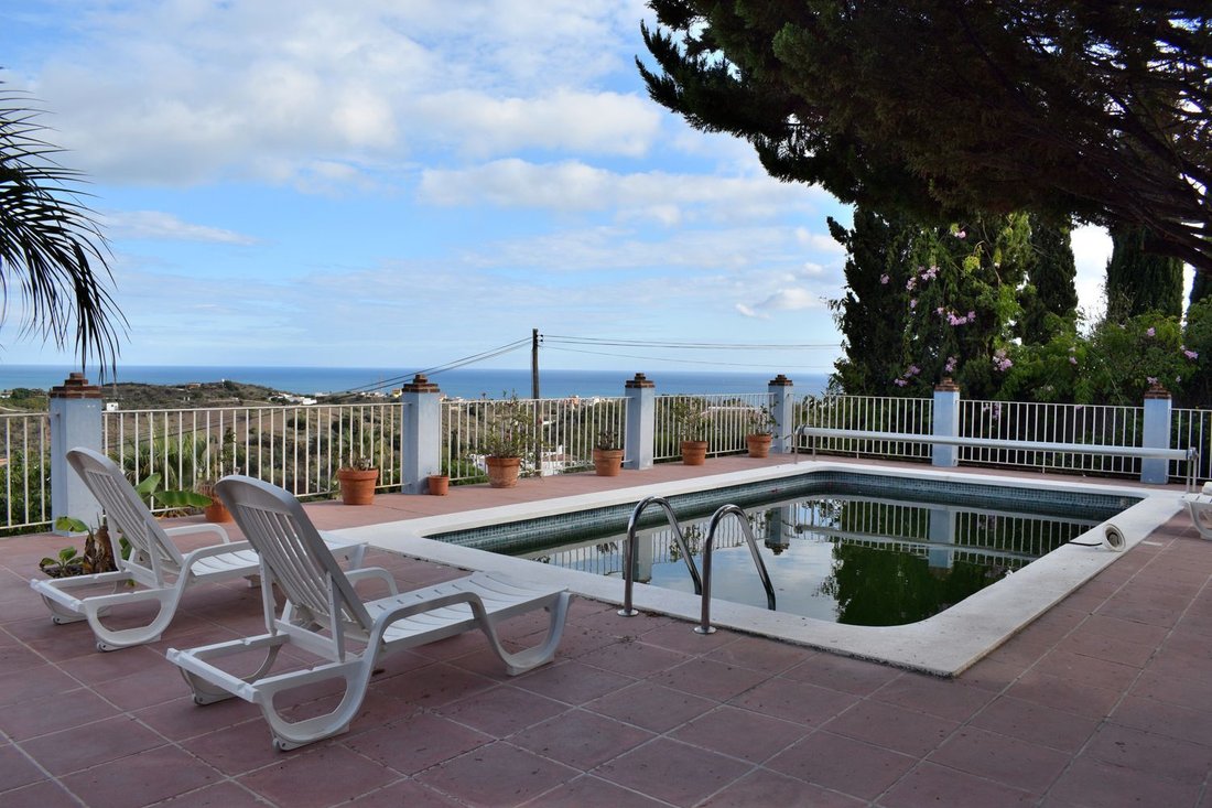 Benajarafe Chalet In Benajarafe, Andalusia, Spain For Sale (10862102)