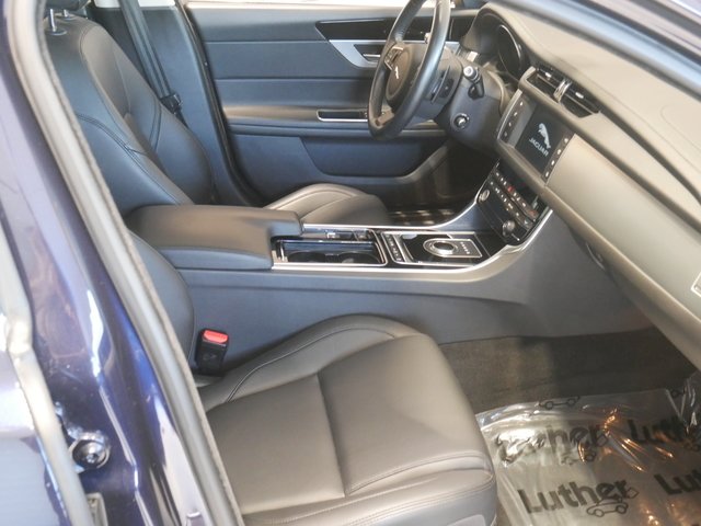 Sedan in Minneapolis, Minnesota, United States 3 - 10686097