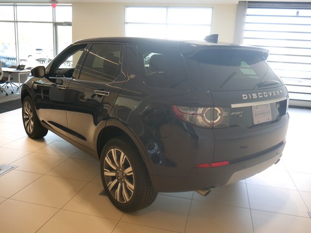 Suv in Minneapolis, Minnesota, United States 2 - 10953678