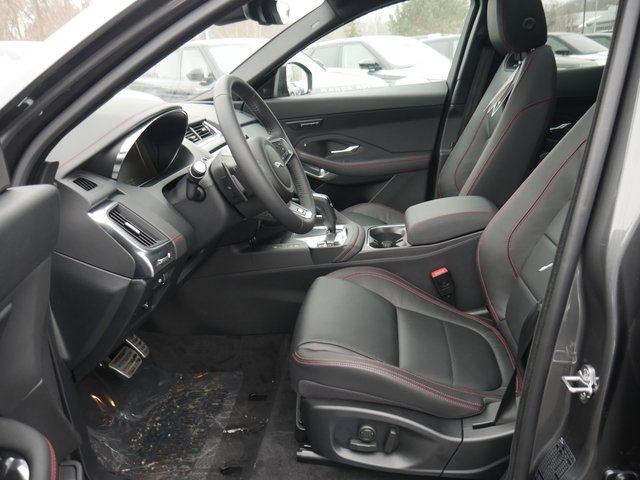 Suv in Minneapolis, Minnesota, United States 5 - 10787650