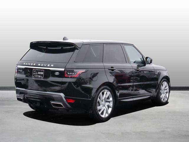 Suv in Minneapolis, Minnesota, United States 2 - 10764441