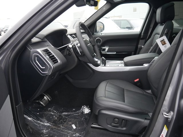 Suv in Minneapolis, Minnesota, United States 5 - 10824683