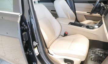 2018 Jaguar XF Sedan 25t Premium AWD