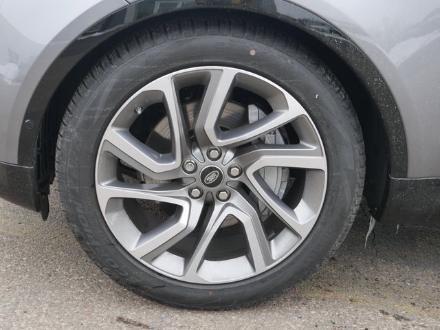 Suv in Minneapolis, Minnesota, United States 3 - 10739414