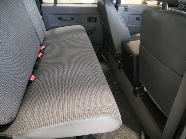 1993 Land Rover Defender 110 5dr Wagon in Minneapolis, Minnesota, United States 5 - 10686187