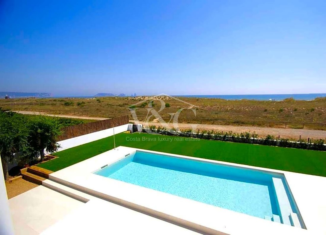 Villa in Pals, Catalonia, Spain 4 - 10735619