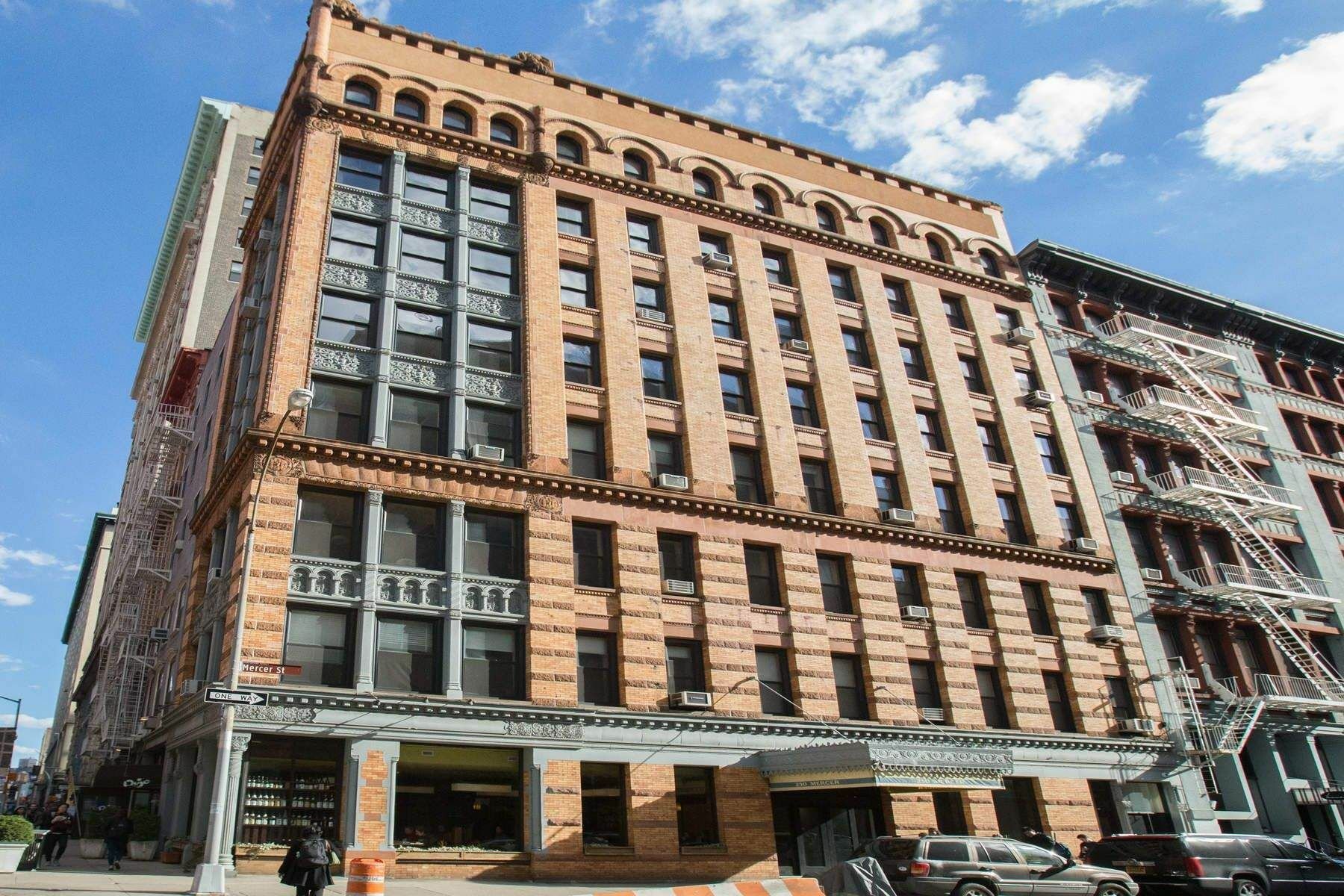 250 Mercer Street, B 502 in New York City, NY, United States for sale