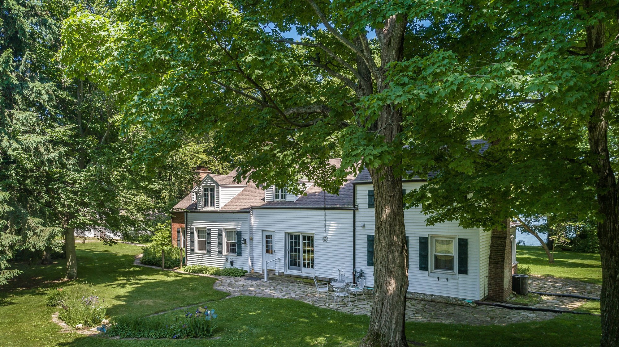 Beautiful Manitowoc Wisconsin Home in Manitowoc, WI, United States for