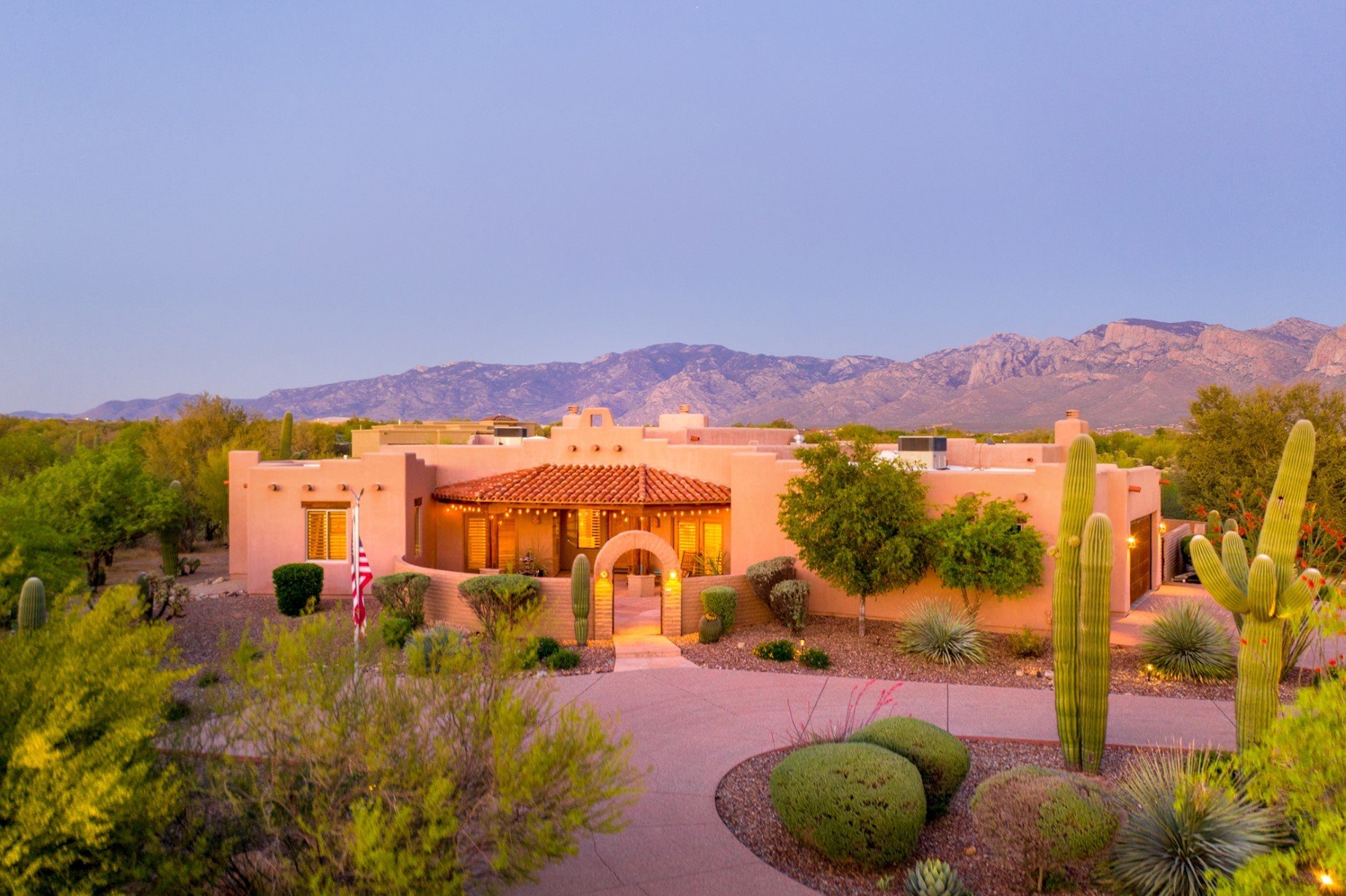 Sprawling Desert Oasis With Gorgeous Views in Oro Valley, AZ, United ...