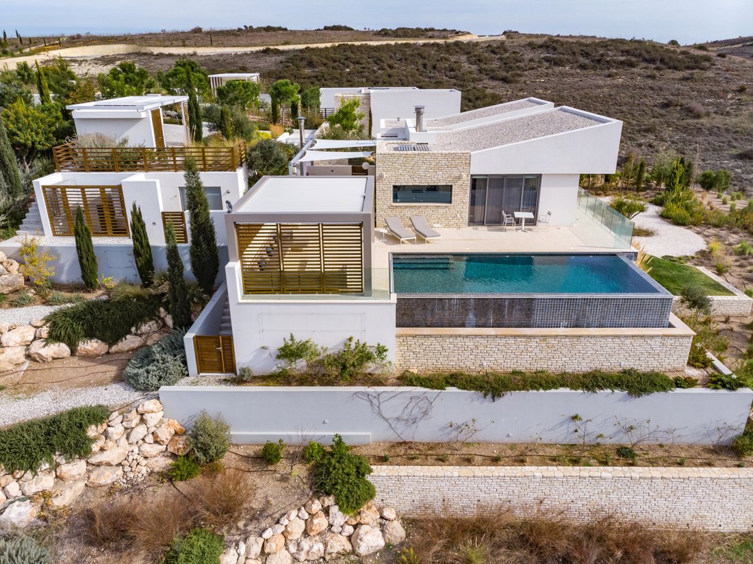 Elegant Villa In A Prestigious Golf Resort In Tsada, Paphos, Cyprus For ...