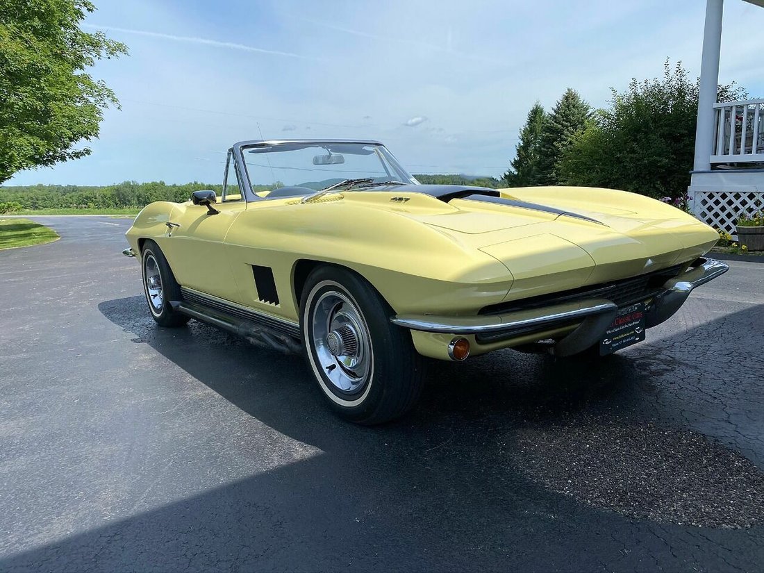 Cabriolet in Malone, New York, United States 1 - 11058293