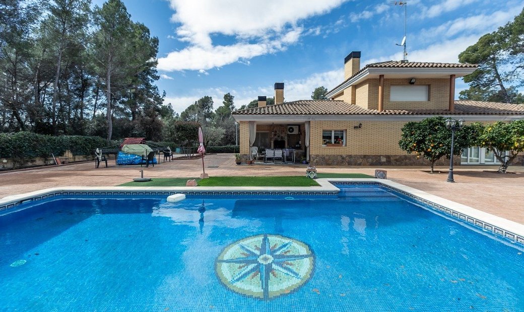 Sabadell Villa In Castellarnau, Catalonia, Spain For Sale (11056331)