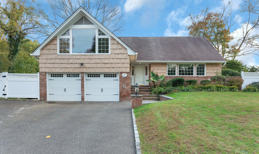 48 Harwood Drive East, Glen Cove, Ny In Glen Cove, New York, United