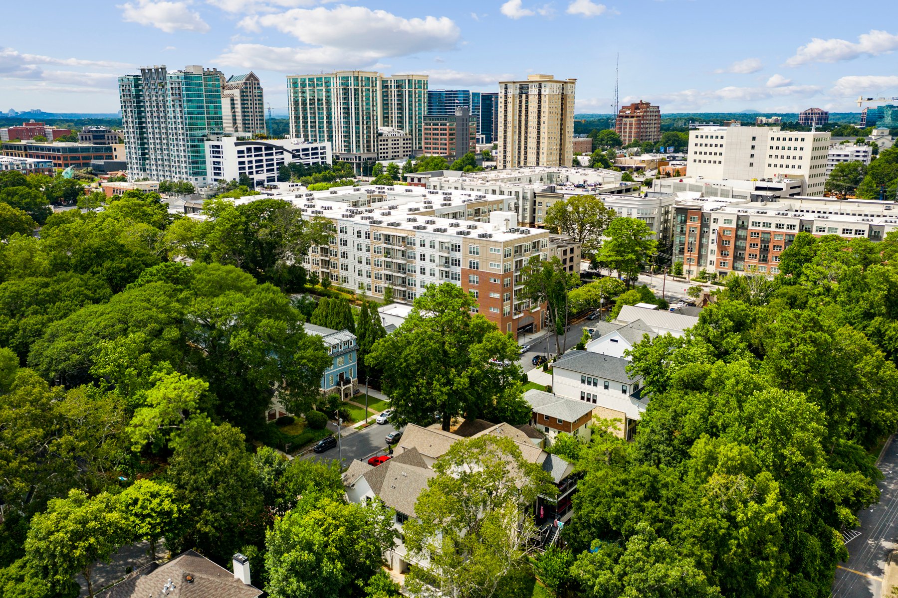 Timeless Garden Hills Home Next To Park in Atlanta, GA, United States