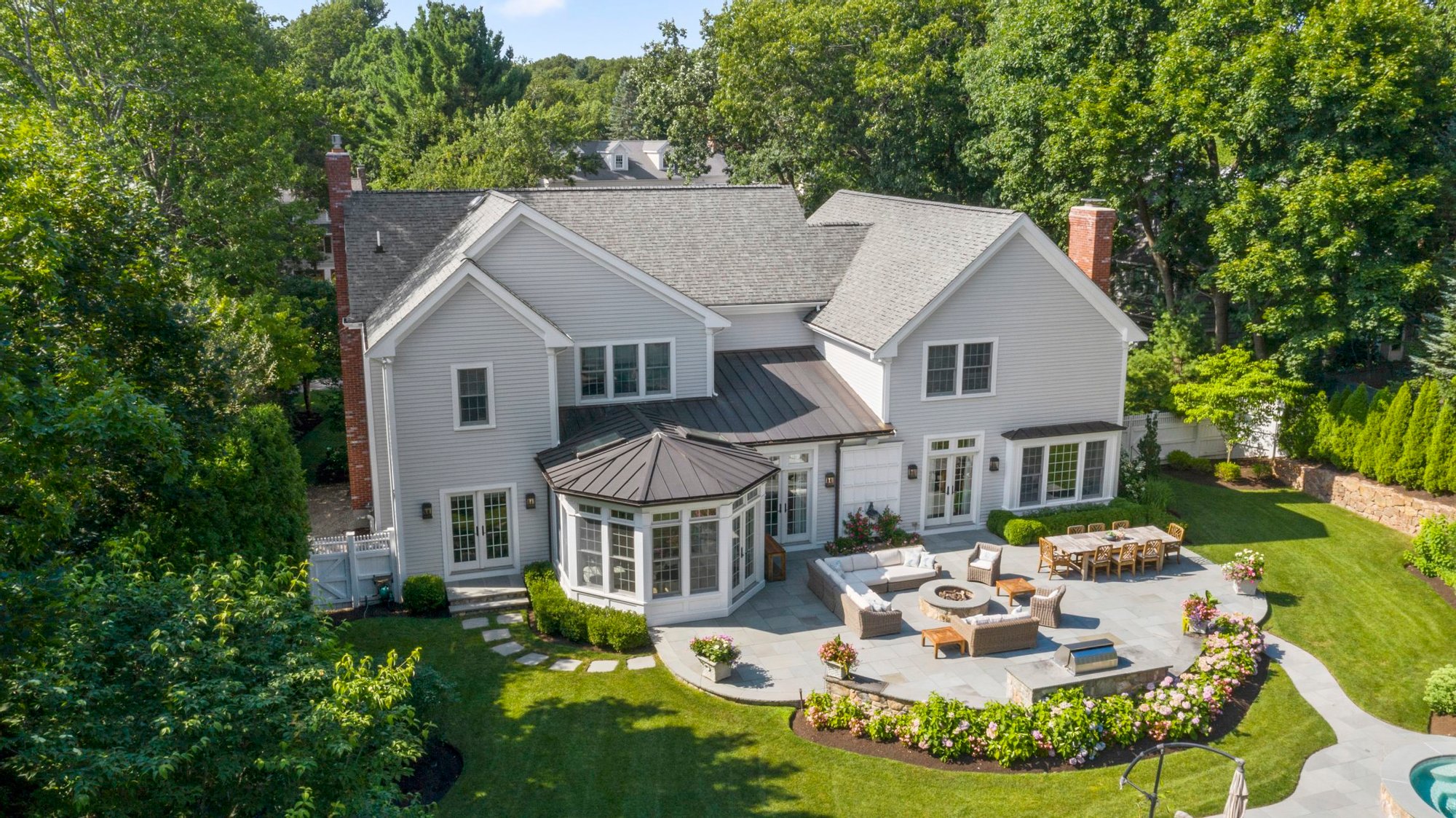 152 Lowell Road in Wellesley, MA, United States for sale (11067036)