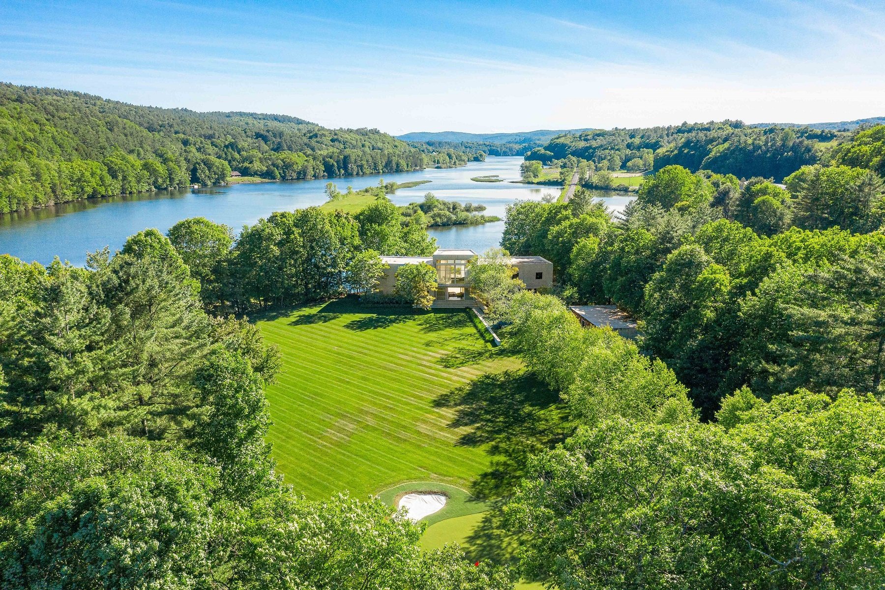 Dramatic Architectural Landmark in Norwich, VT, United States for sale (11067919)