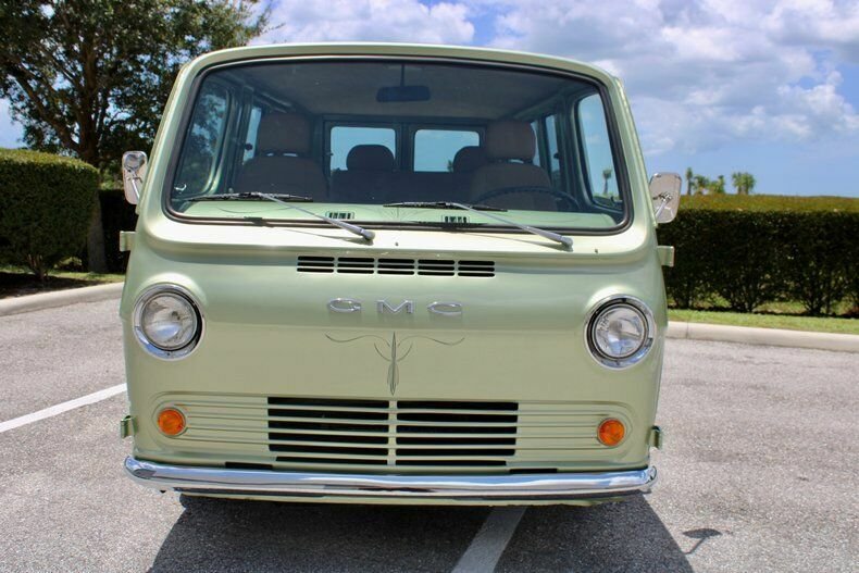 GMC Sport Van in Sarasota, Florida, United States 4 - 11067625