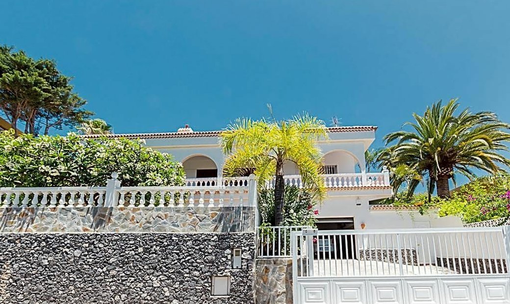 Arona Villa In Arona, Canary Islands, Spain For Sale (11070008)