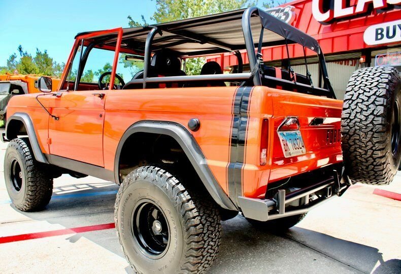 Suv in Sarasota, Florida, United States 2 - 11078014