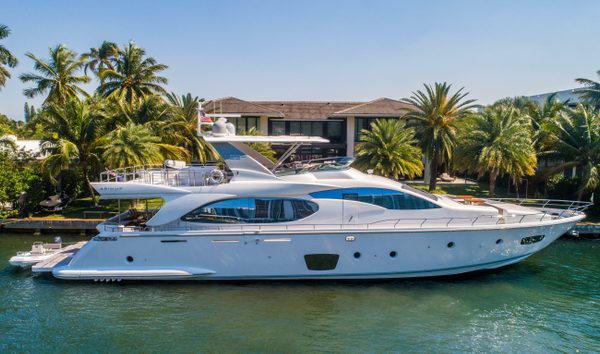 Yachts - 20 Azimut for sale on JamesEdition