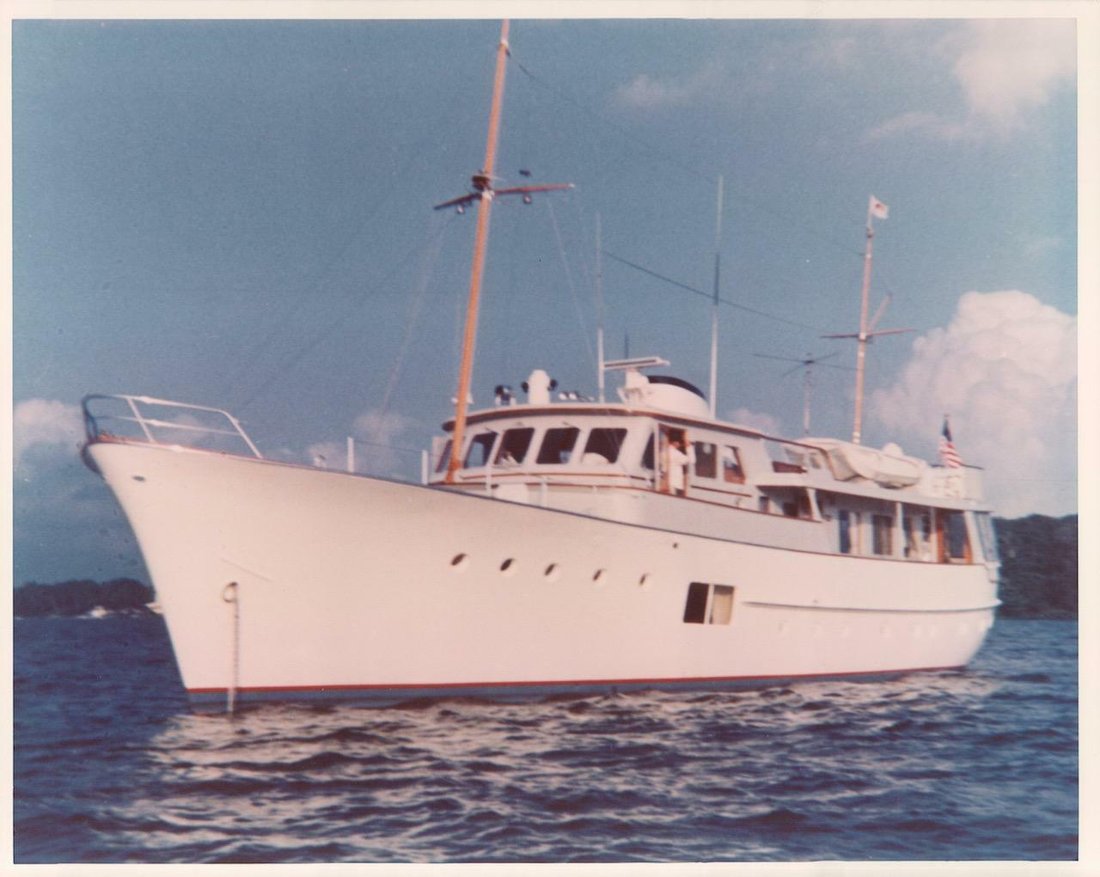 Motor Yacht in Bahamas 1 - 10870652