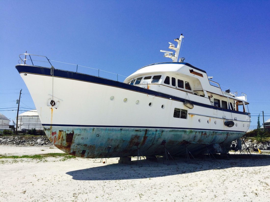 Motor Yacht in Bahamas 2 - 10870652