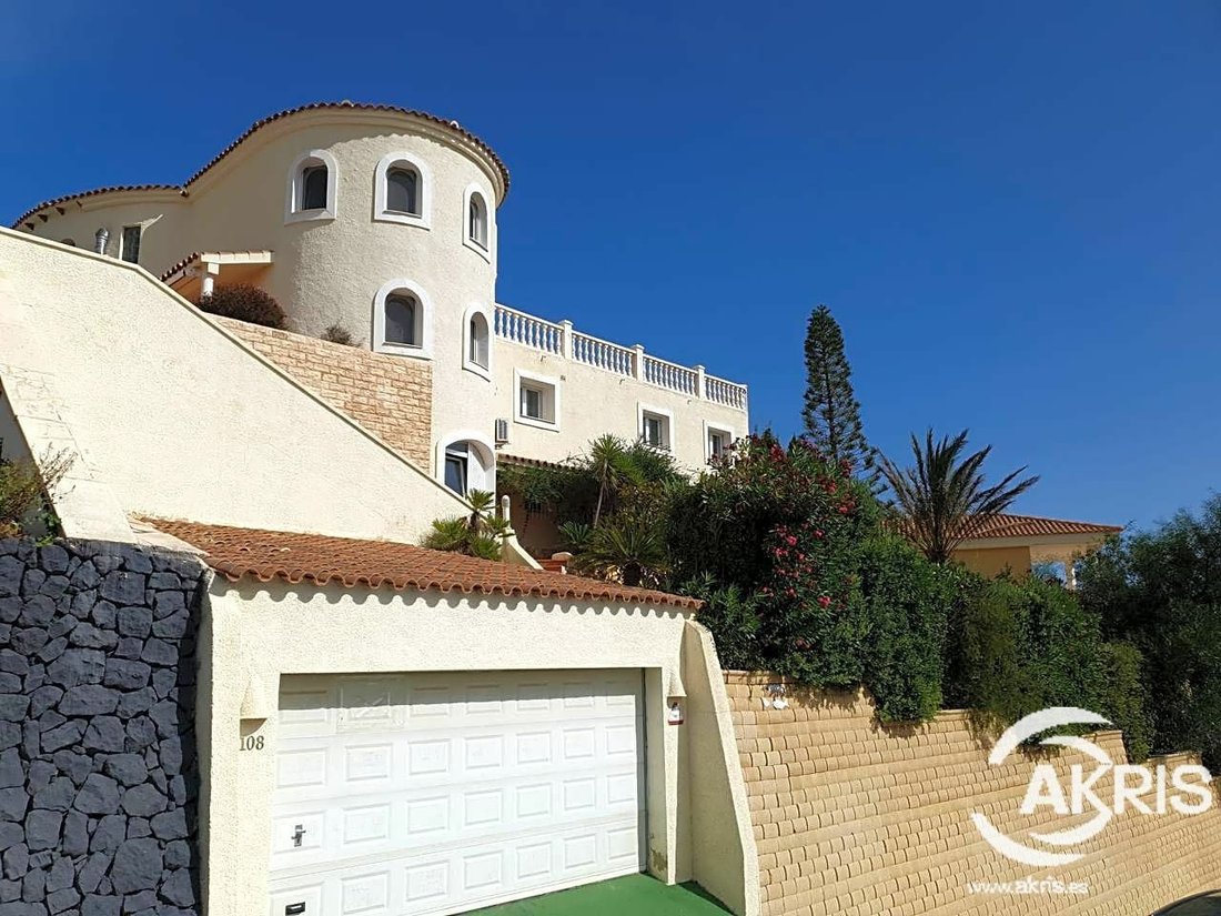 Altea Villa In Altea, Valencian Community, Spain For Sale (11079617)