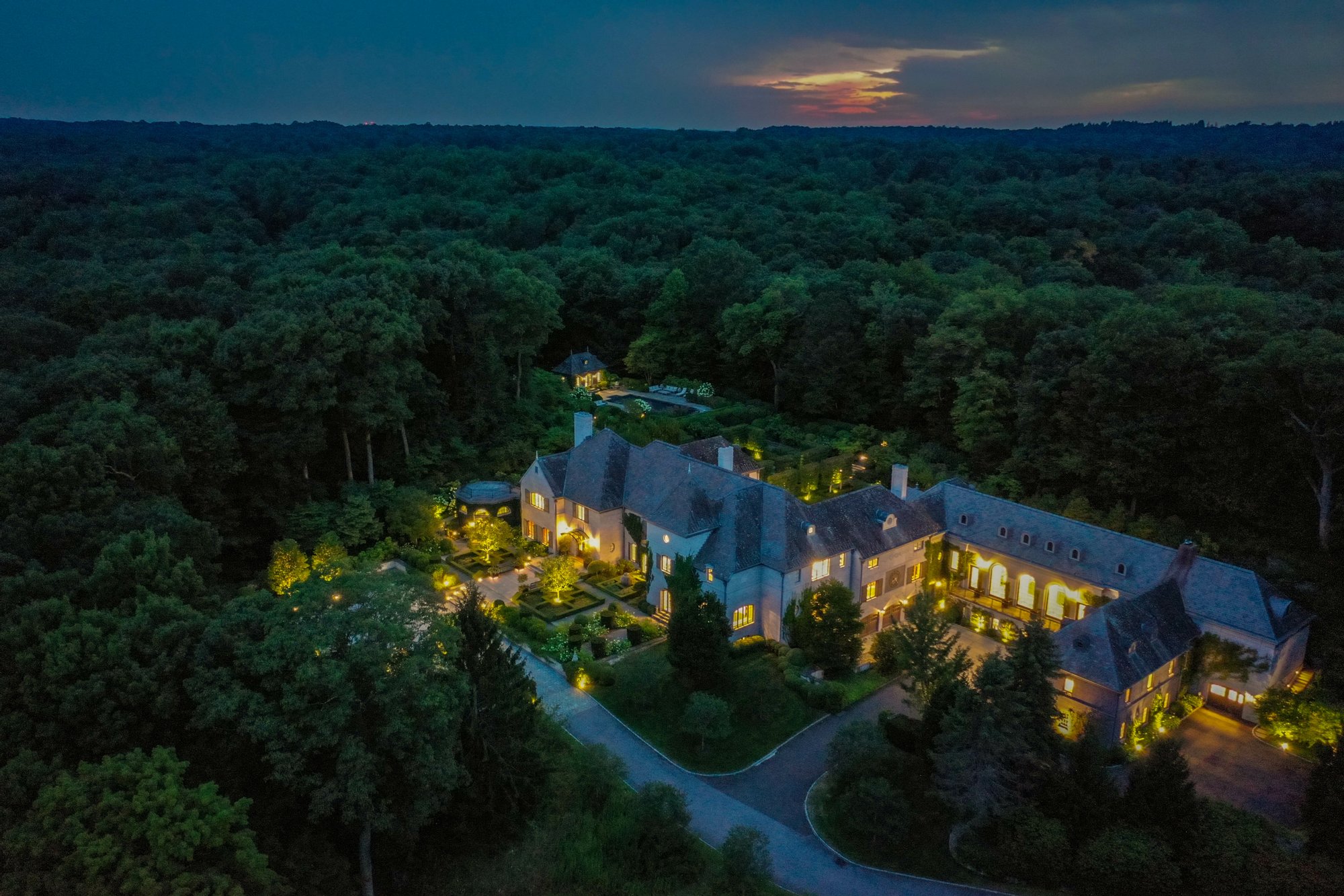Cowdray Park In Conyers Farm in Greenwich, CT, United States for sale (10963840)