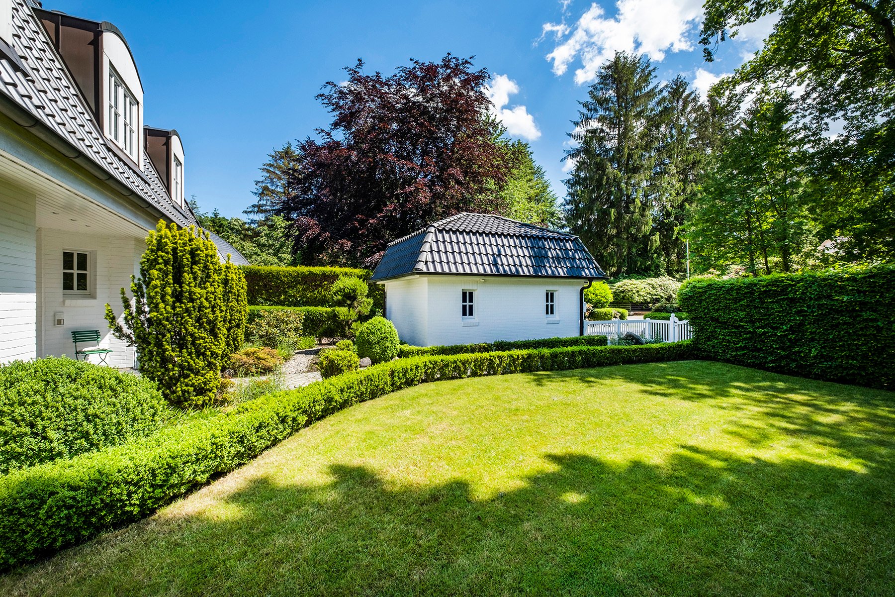 Classic Single Family House In Country House Style in Hamburg, Germany for sale (11081766)