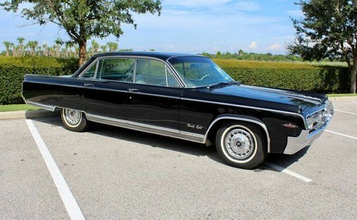 Oldsmobile Ninety-Eight in Sarasota, United States 1