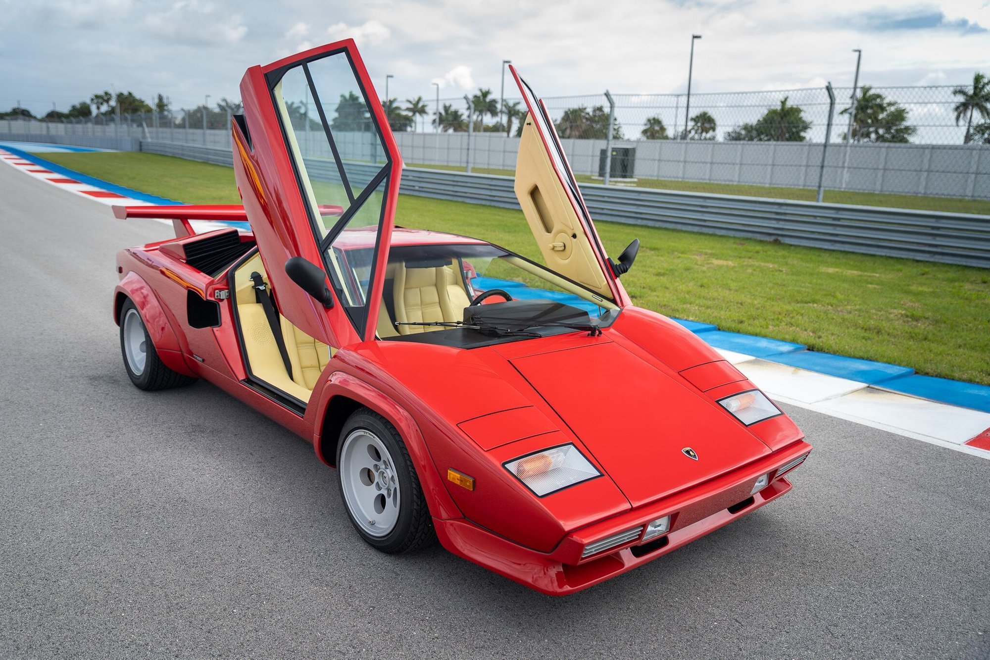 1984 Countach LP5000S in Miami, FL, United States for sale
