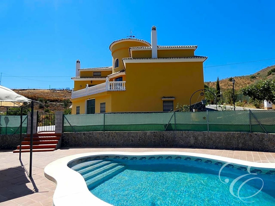 Villa in Casabermeja, Andalusia, Spain 2 - 11104878