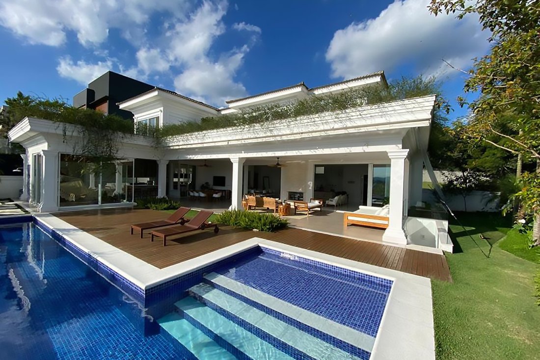 House In "Residencial Tamboré 10" Gated Community With In São Paulo