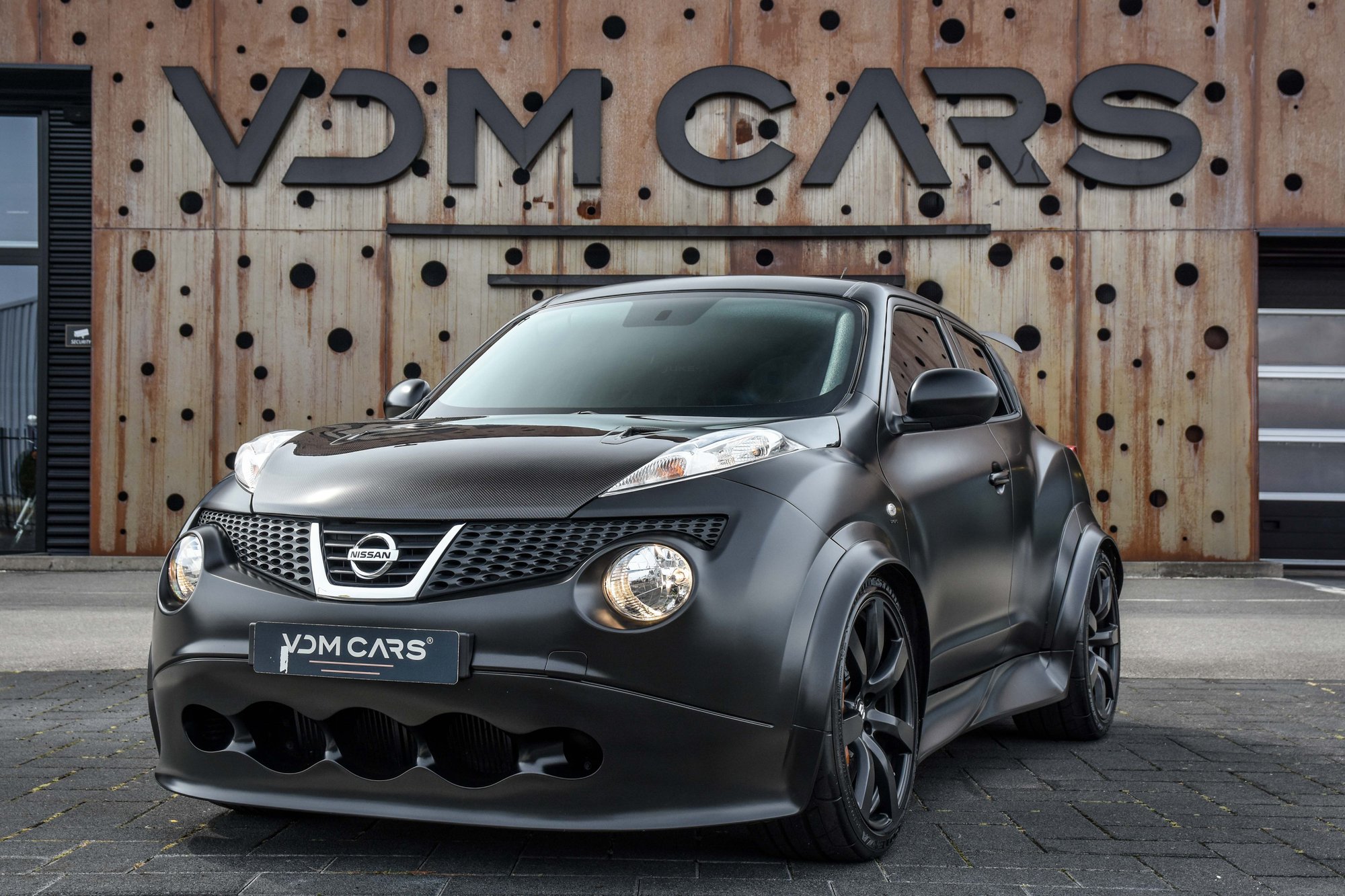 Nissan Juke r 3 8