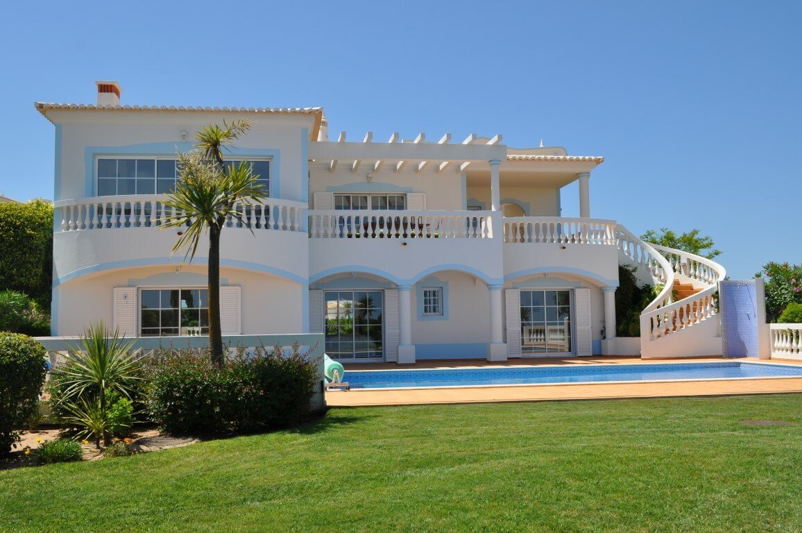 Vila Do Bispo Villa In Budens, Algarve, Portugal For Sale (11111454)