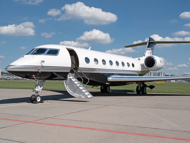 luxury private jets for sale by brokers